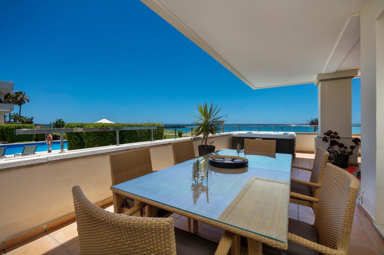Appt 401-3-Bed-Heaven Beach-Paseo-All Year Heated Pool-Free Bikes Estepona Exterior photo