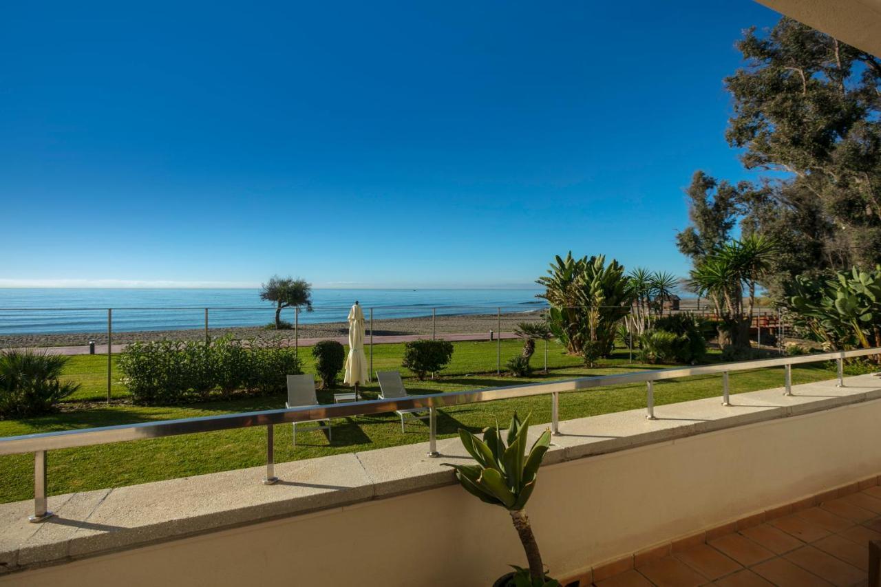Appt 401-3-Bed-Heaven Beach-Paseo-All Year Heated Pool-Free Bikes Estepona Exterior photo