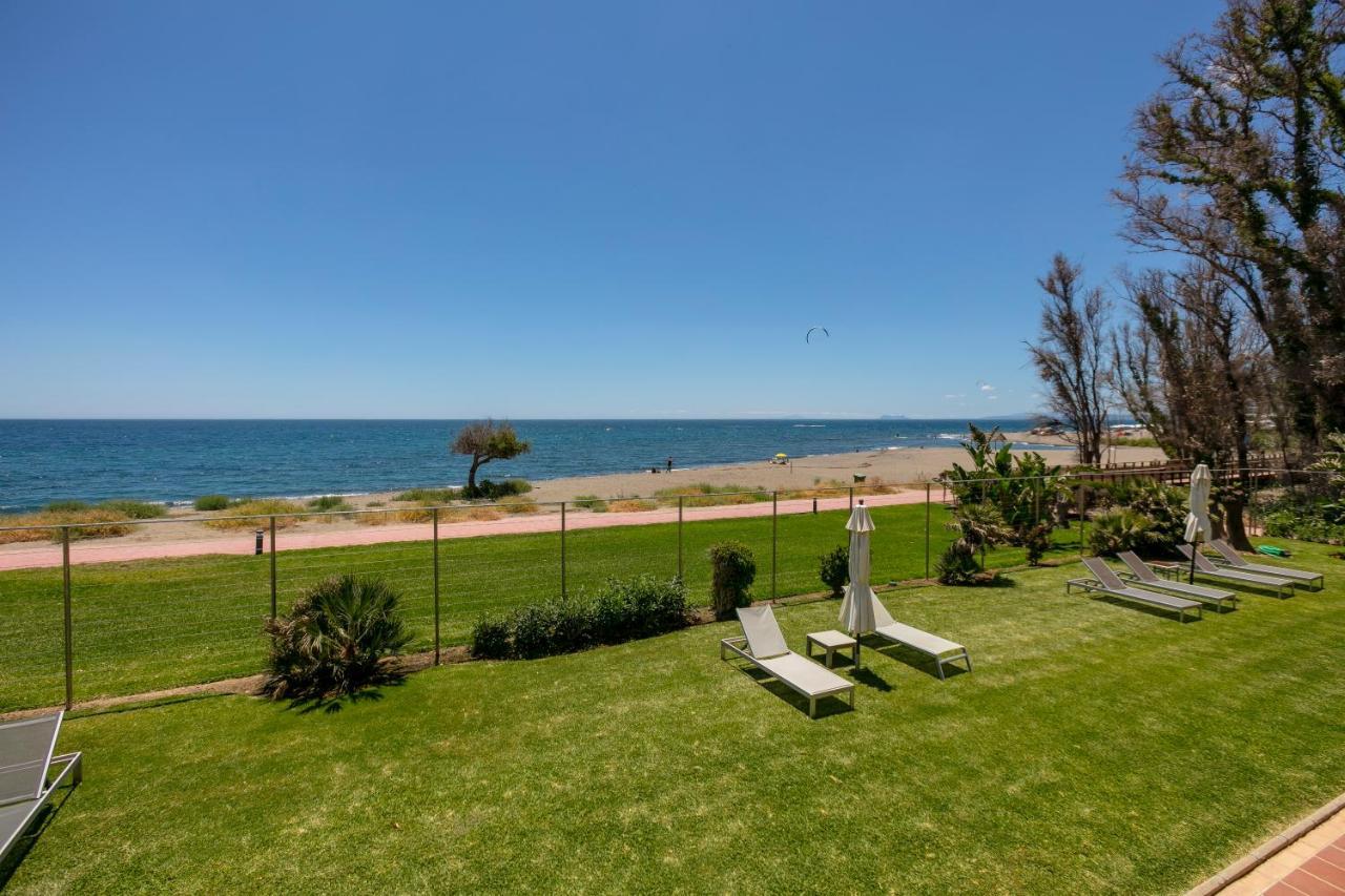 Appt 401-3-Bed-Heaven Beach-Paseo-All Year Heated Pool-Free Bikes Estepona Exterior photo