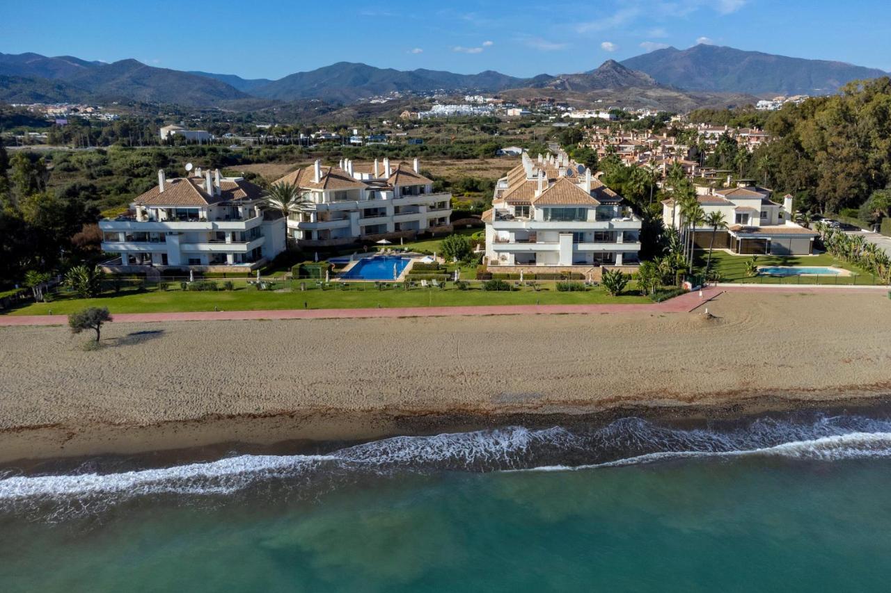 Appt 401-3-Bed-Heaven Beach-Paseo-All Year Heated Pool-Free Bikes Estepona Exterior photo
