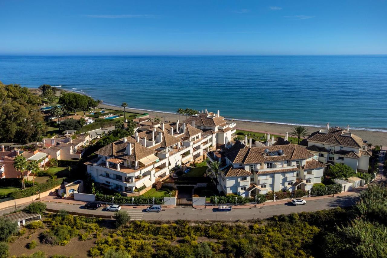 Appt 401-3-Bed-Heaven Beach-Paseo-All Year Heated Pool-Free Bikes Estepona Exterior photo