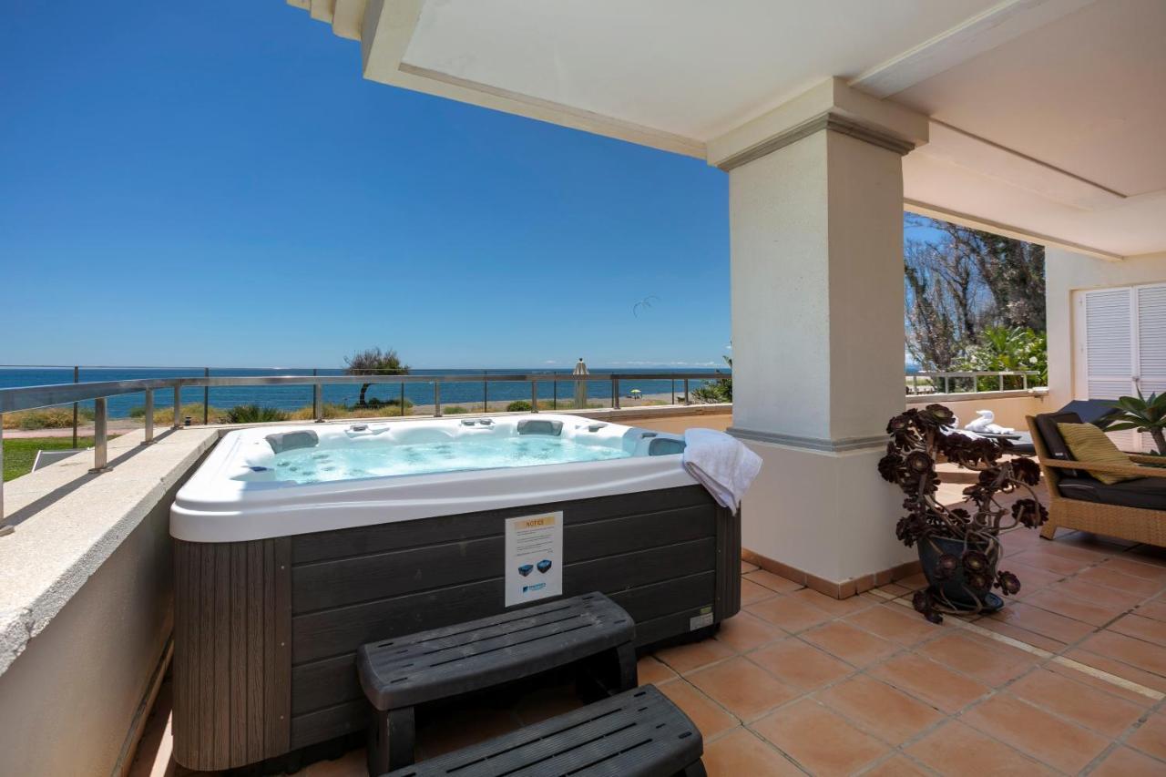 Appt 401-3-Bed-Heaven Beach-Paseo-All Year Heated Pool-Free Bikes Estepona Exterior photo