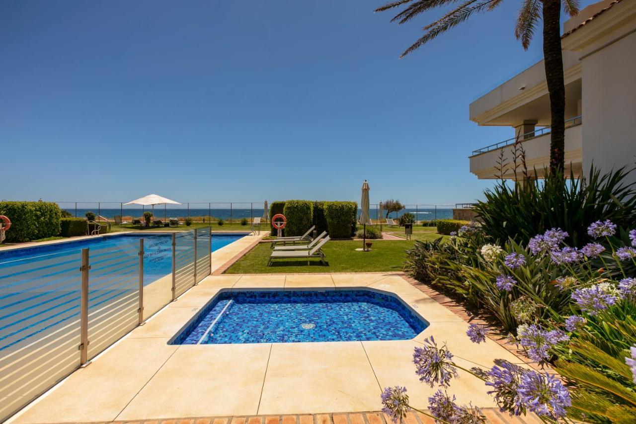 Appt 401-3-Bed-Heaven Beach-Paseo-All Year Heated Pool-Free Bikes Estepona Exterior photo