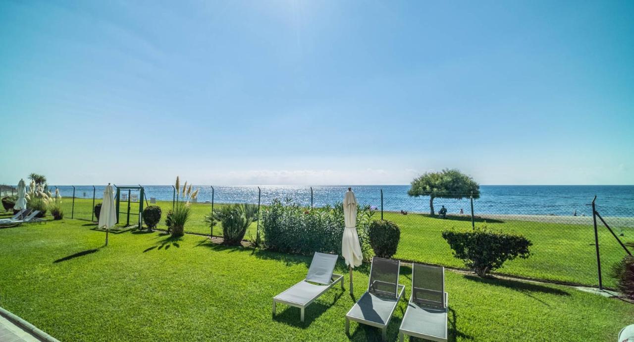 Appt 401-3-Bed-Heaven Beach-Paseo-All Year Heated Pool-Free Bikes Estepona Exterior photo