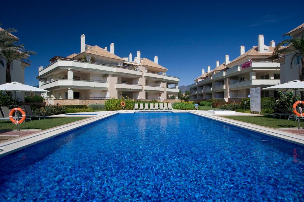 Appt 401-3-Bed-Heaven Beach-Paseo-All Year Heated Pool-Free Bikes Estepona Exterior photo