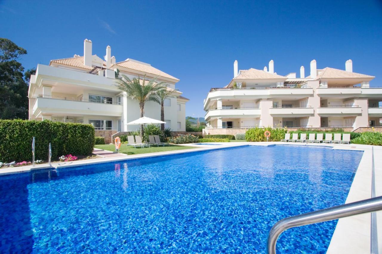 Appt 401-3-Bed-Heaven Beach-Paseo-All Year Heated Pool-Free Bikes Estepona Exterior photo