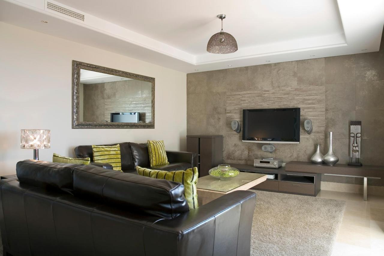 Appt 401-3-Bed-Heaven Beach-Paseo-All Year Heated Pool-Free Bikes Estepona Exterior photo
